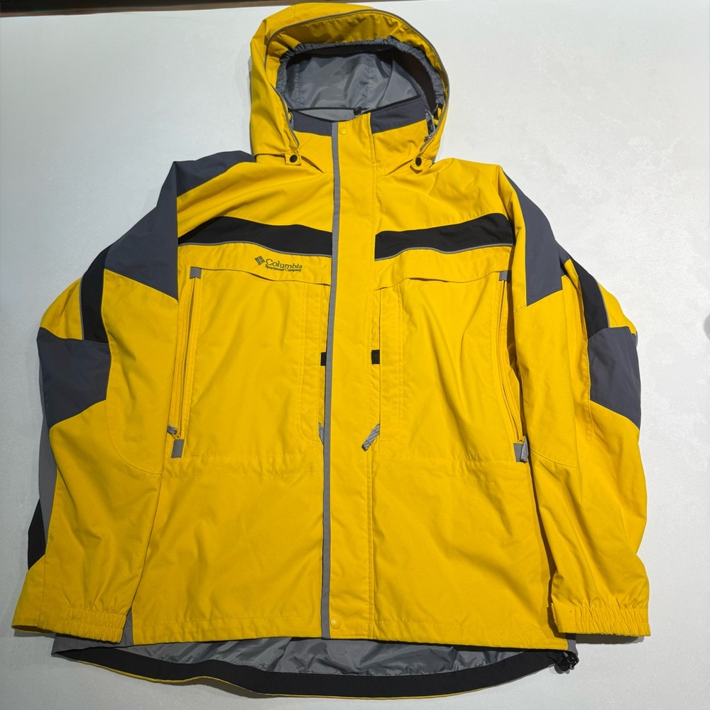 Vintage Columbia Men's Yellow snow Jacket